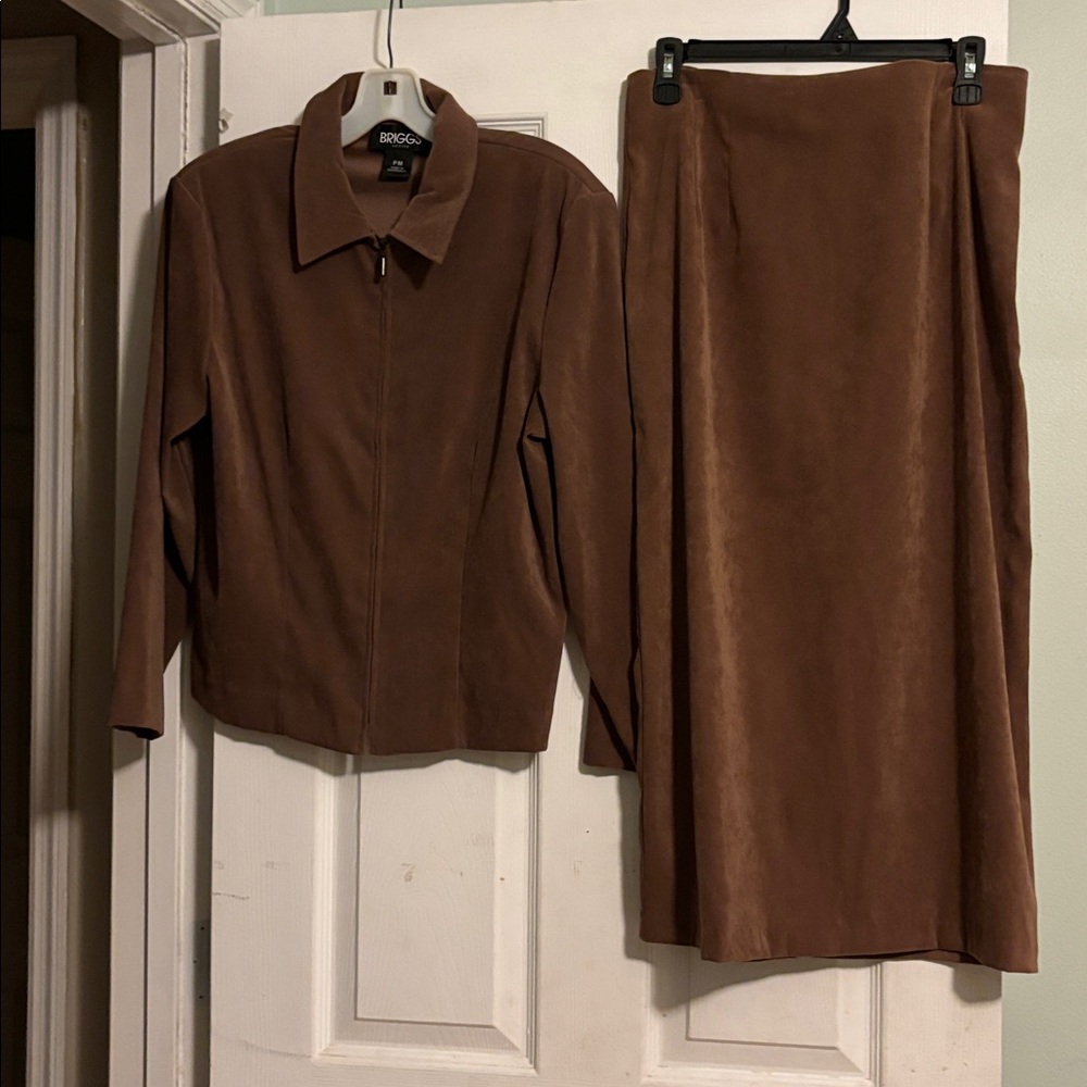 Briggs New York Brown Suede Skirt Set